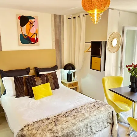 Belle Epoque Saint-raphael ベッド・アンド・ブレックファスト 3*