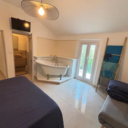 Belle Epoque Saint-raphael ベッド・アンド・ブレックファスト 3*