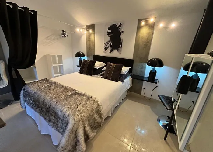 Belle Epoque Saint-raphael Bed and breakfast