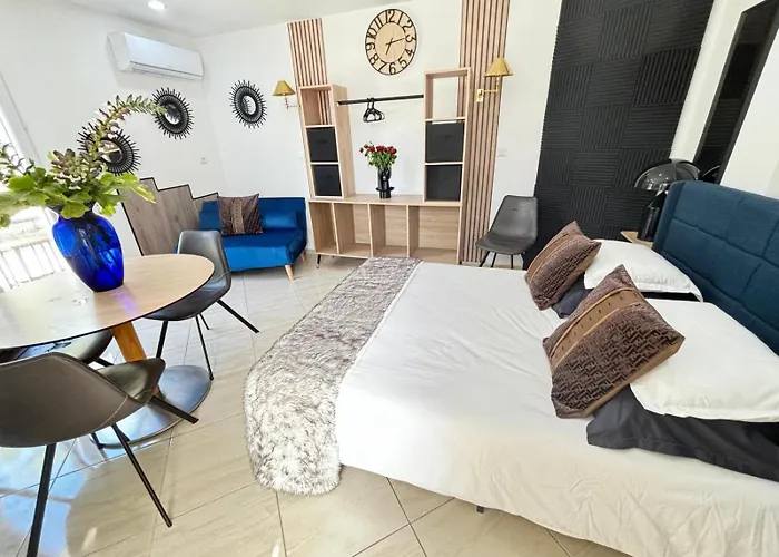 Bed & Breakfast Belle Epoque Saint-raphael 3*