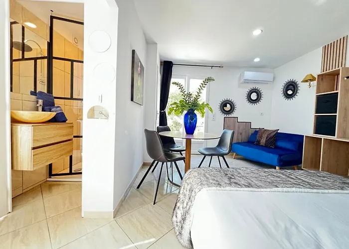 Belle Epoque Saint-raphael Bed & Breakfast