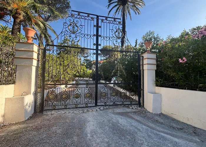 Bed & Breakfast Belle Epoque Saint-raphael