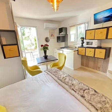 Bed & Breakfast Belle Epoque Saint-raphael