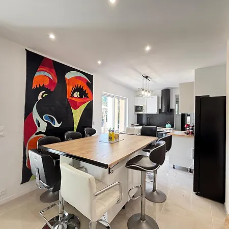 Belle Epoque Saint-raphael 住宿加早餐酒店 Saint-Raphaël