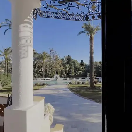 Belle Epoque Saint-raphael Bed & Breakfast