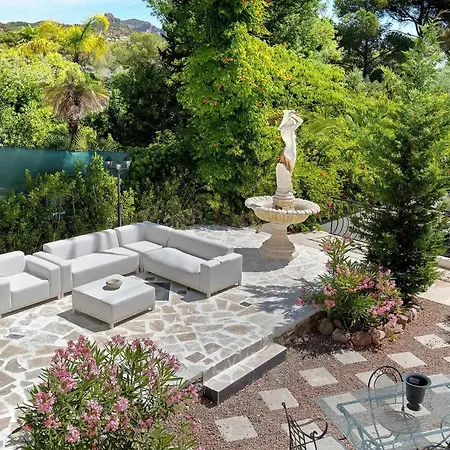 Belle Epoque Saint-raphael Bed & Breakfast 3*