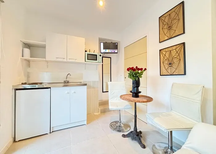 Bed & Breakfast Belle Epoque Saint-raphael 3*