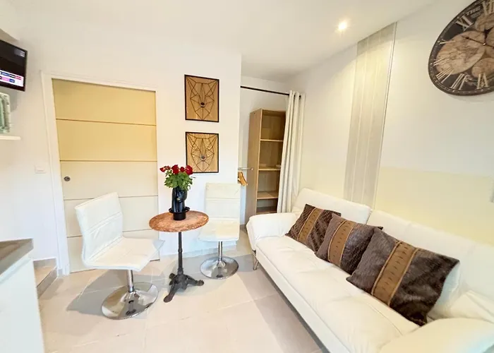 Bed & Breakfast Belle Epoque Saint-raphael