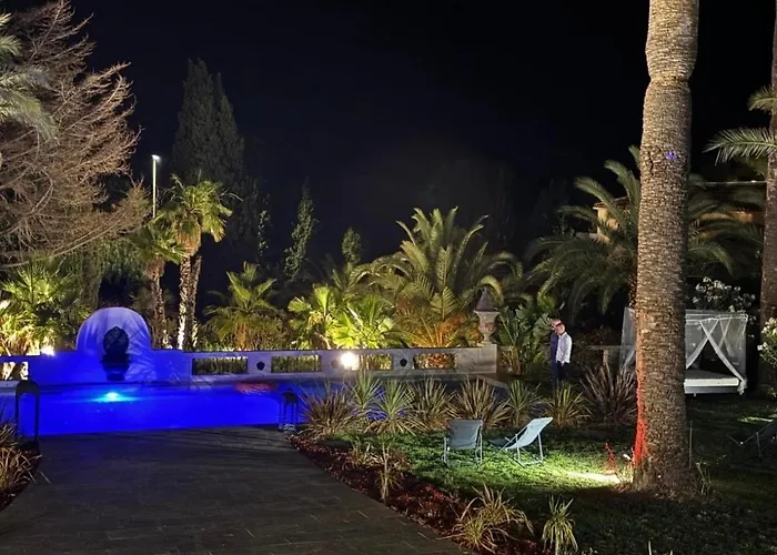 B&B Belle Epoque Saint-raphael 3*